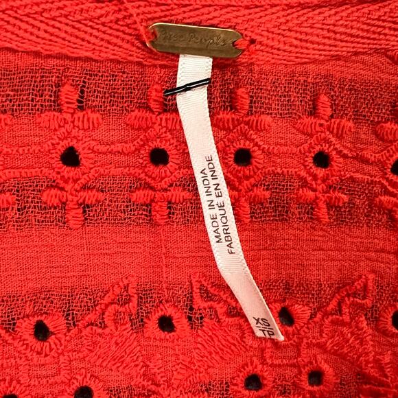 Free People Parisian Nights Top XS Red Orange Ribbed Eyelet Bell Sleeve Bohemian - Picture 10 of 14